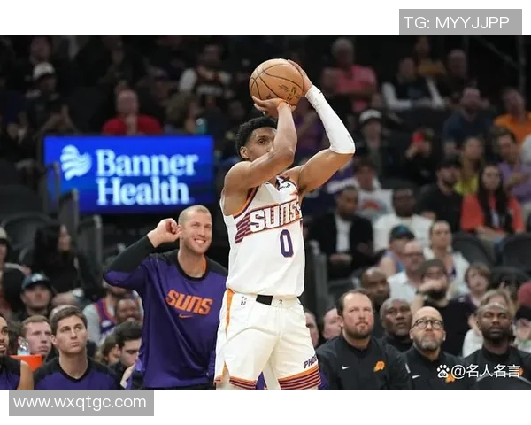 大前锋位置崛起：解析当代篮球大前锋的角色变化与战术运用